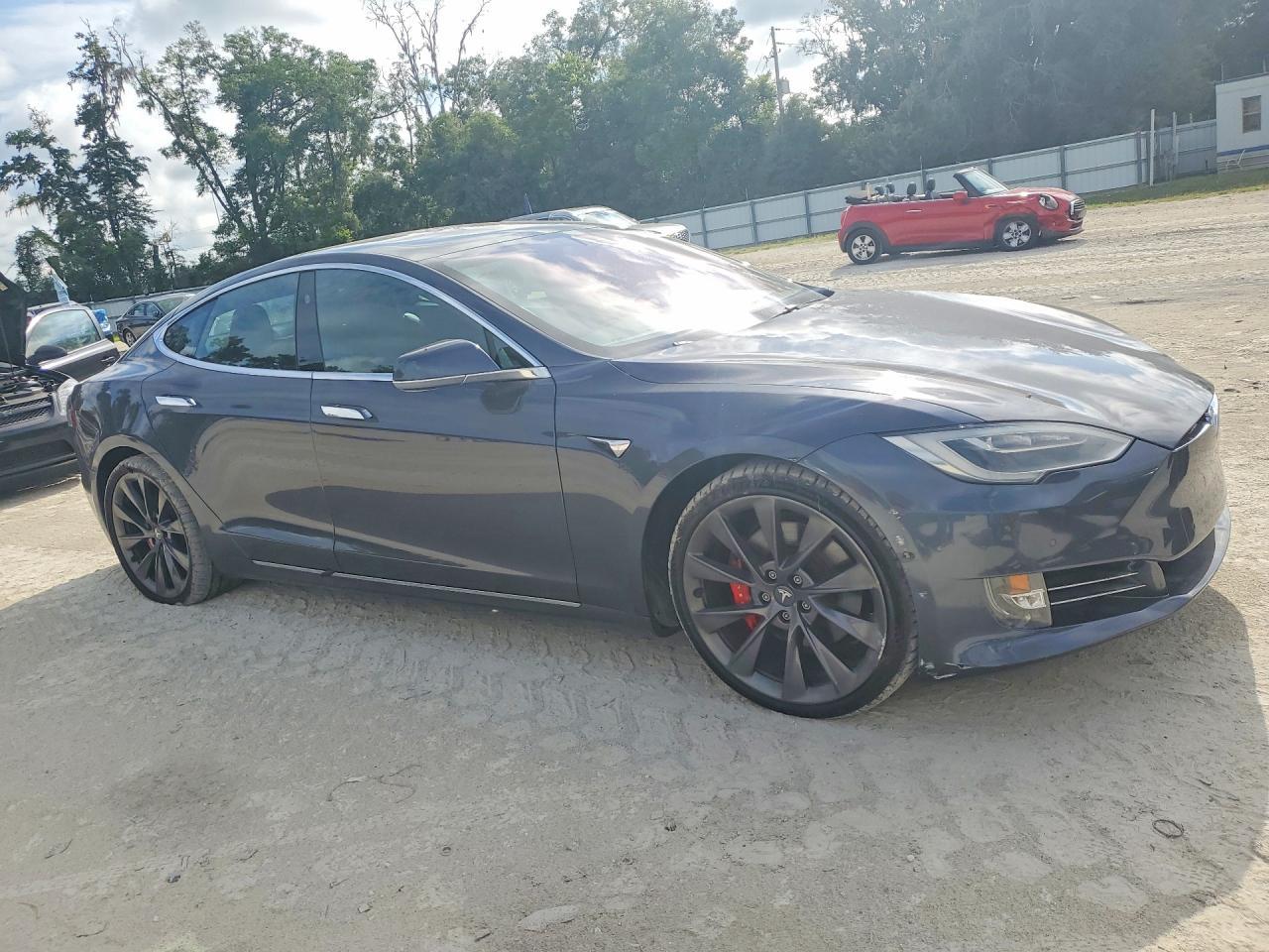 2019 Tesla Model S - Фото 4
