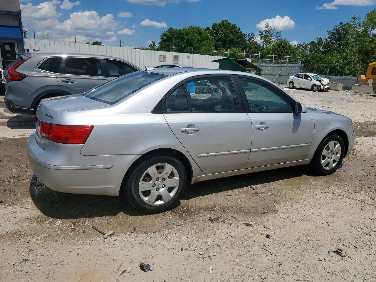 2010 Hyundai Sonata Gls - Image 3