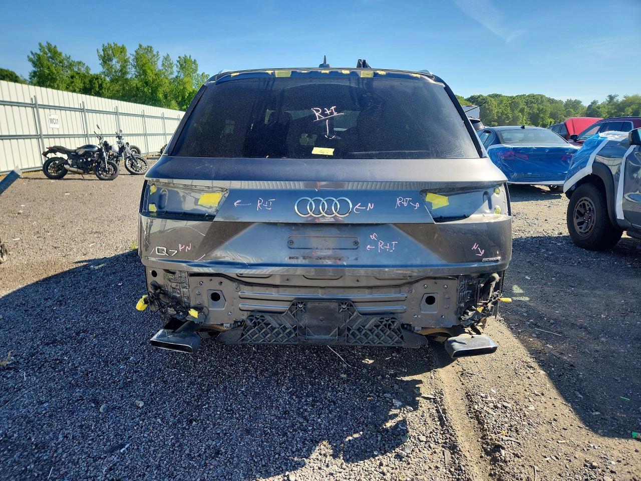 2019 Audi Q7 Premium Plus - Фото 6