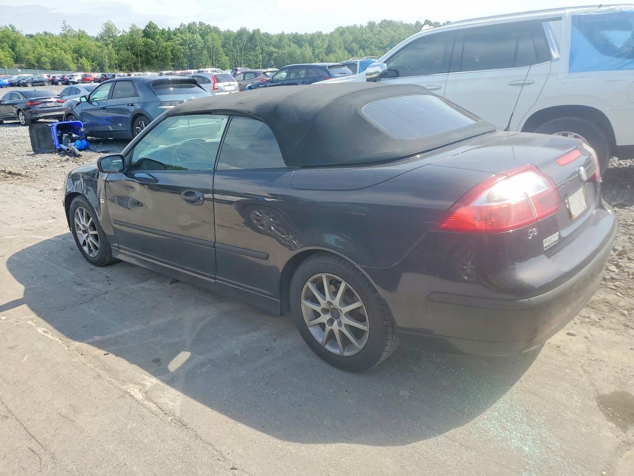 2004 Saab 9-3 Arc - Image 2