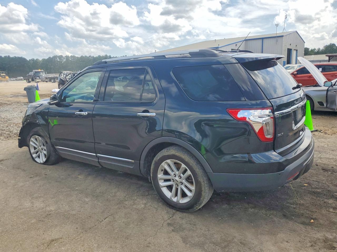 2014 Ford Explorer Xlt - Image 2