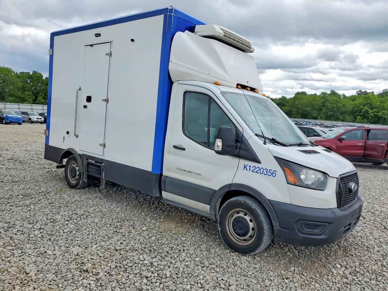 2022 Ford Transit Refrigerated Delivery Truck - Фото 4