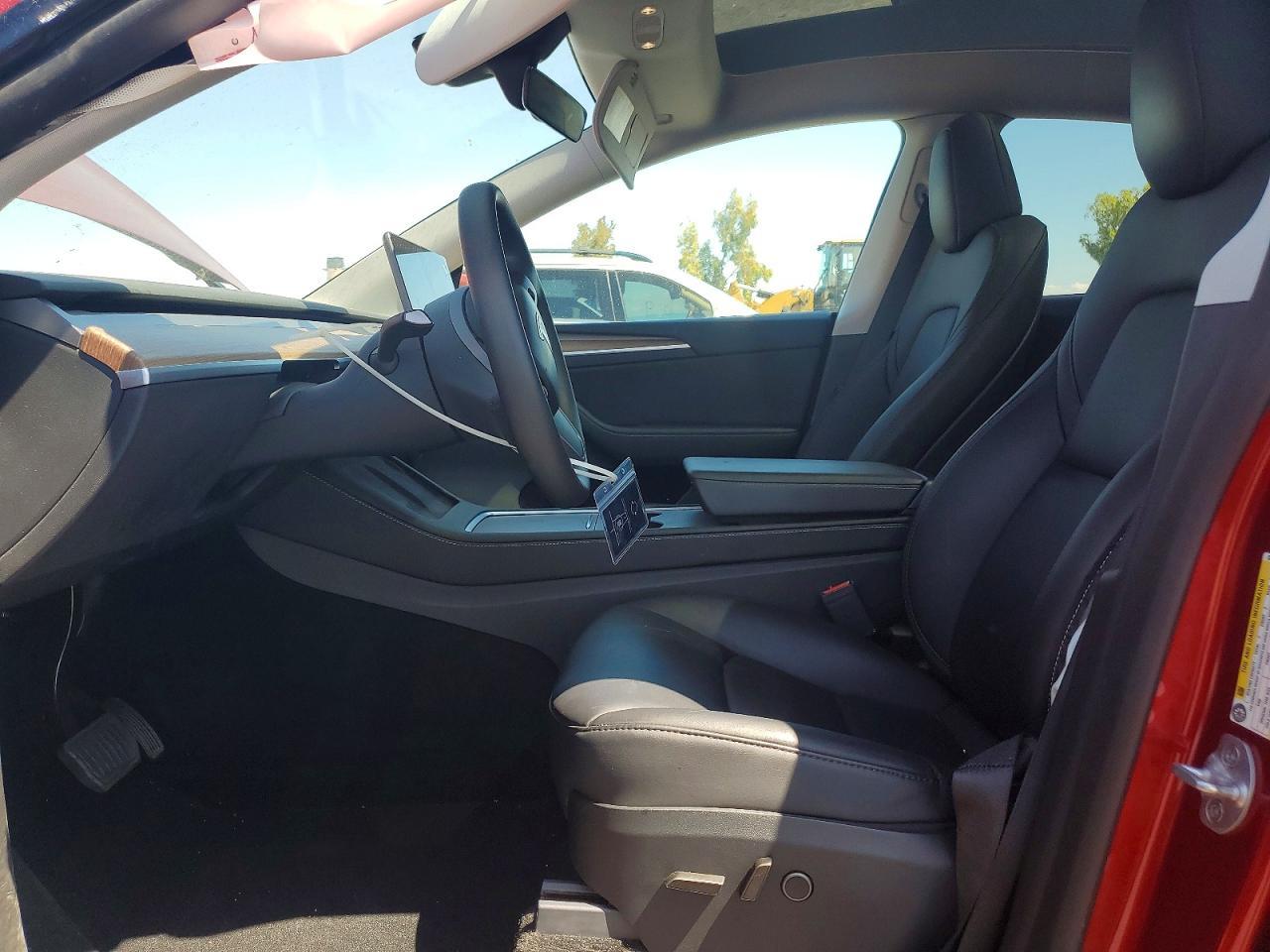 2024 Tesla Model Y - Image 7