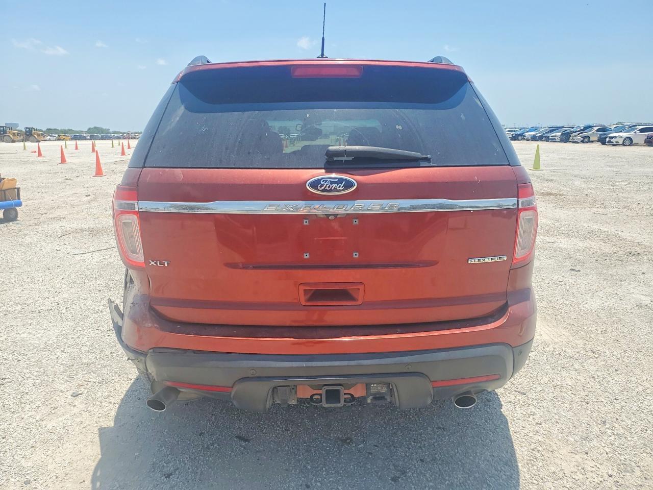 2014 Ford Explorer Xlt - Image 6