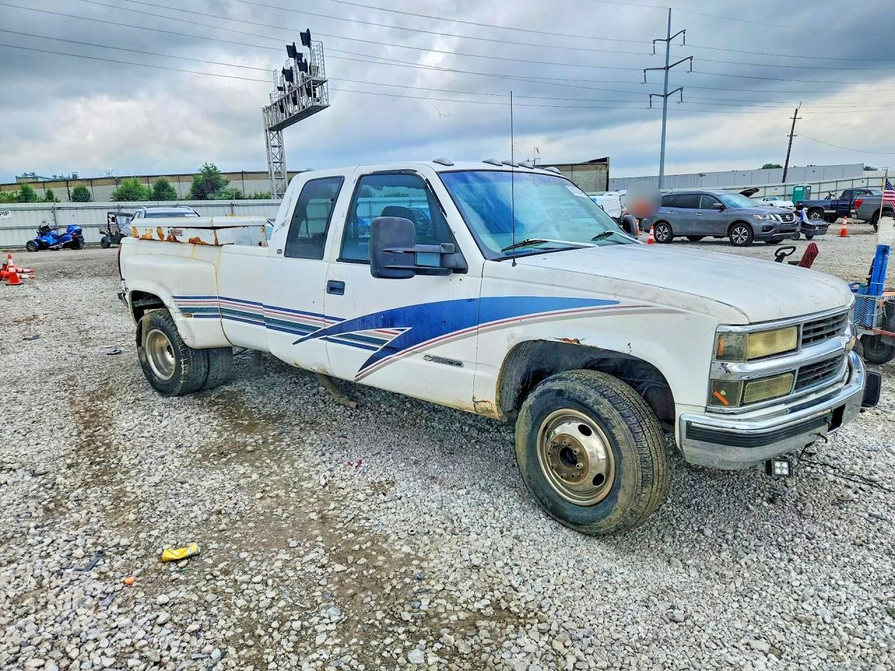 1997 Chevrolet Gmt-400 C3500 - Фото 4