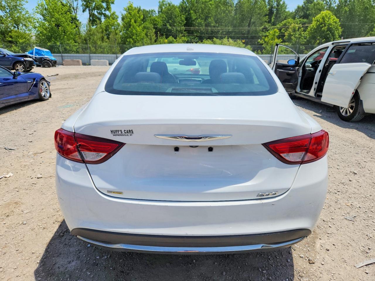 2016 Chrysler 200 Limited - Image 6