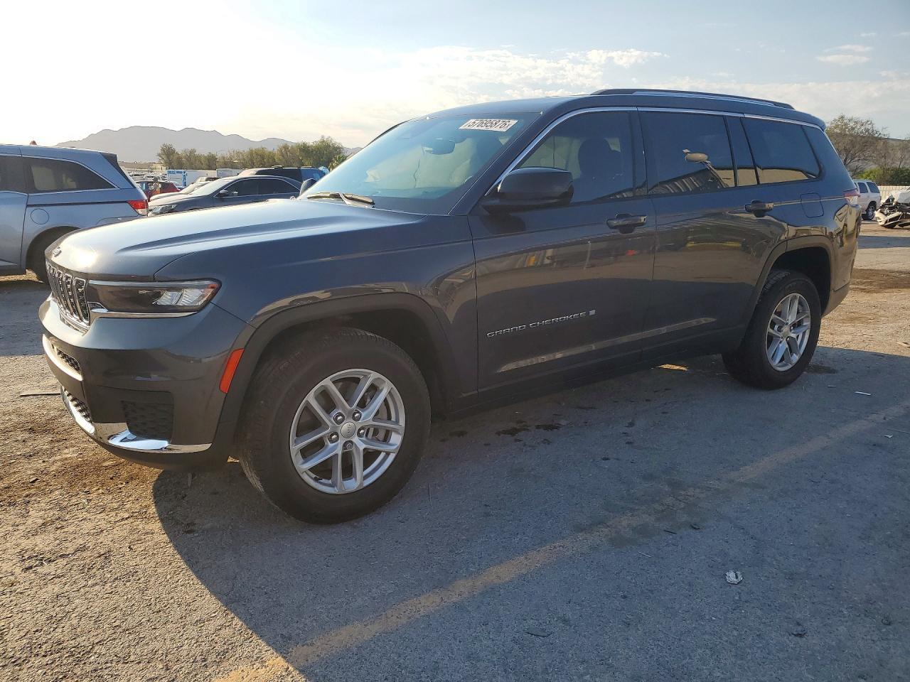 2021 Jeep Grand Cherokee L Laredo