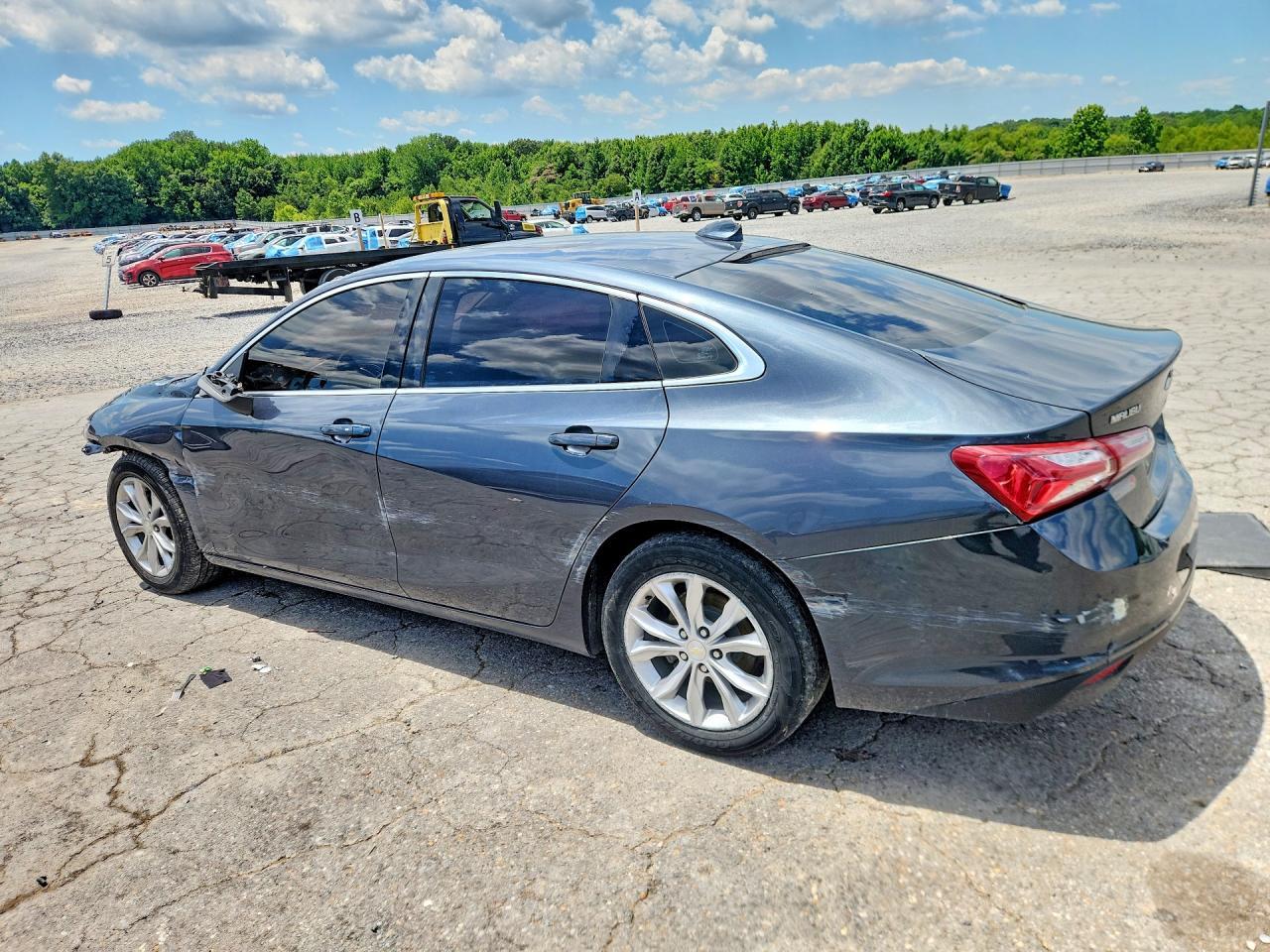 2020 Chevrolet Malibu Lt - Image 2