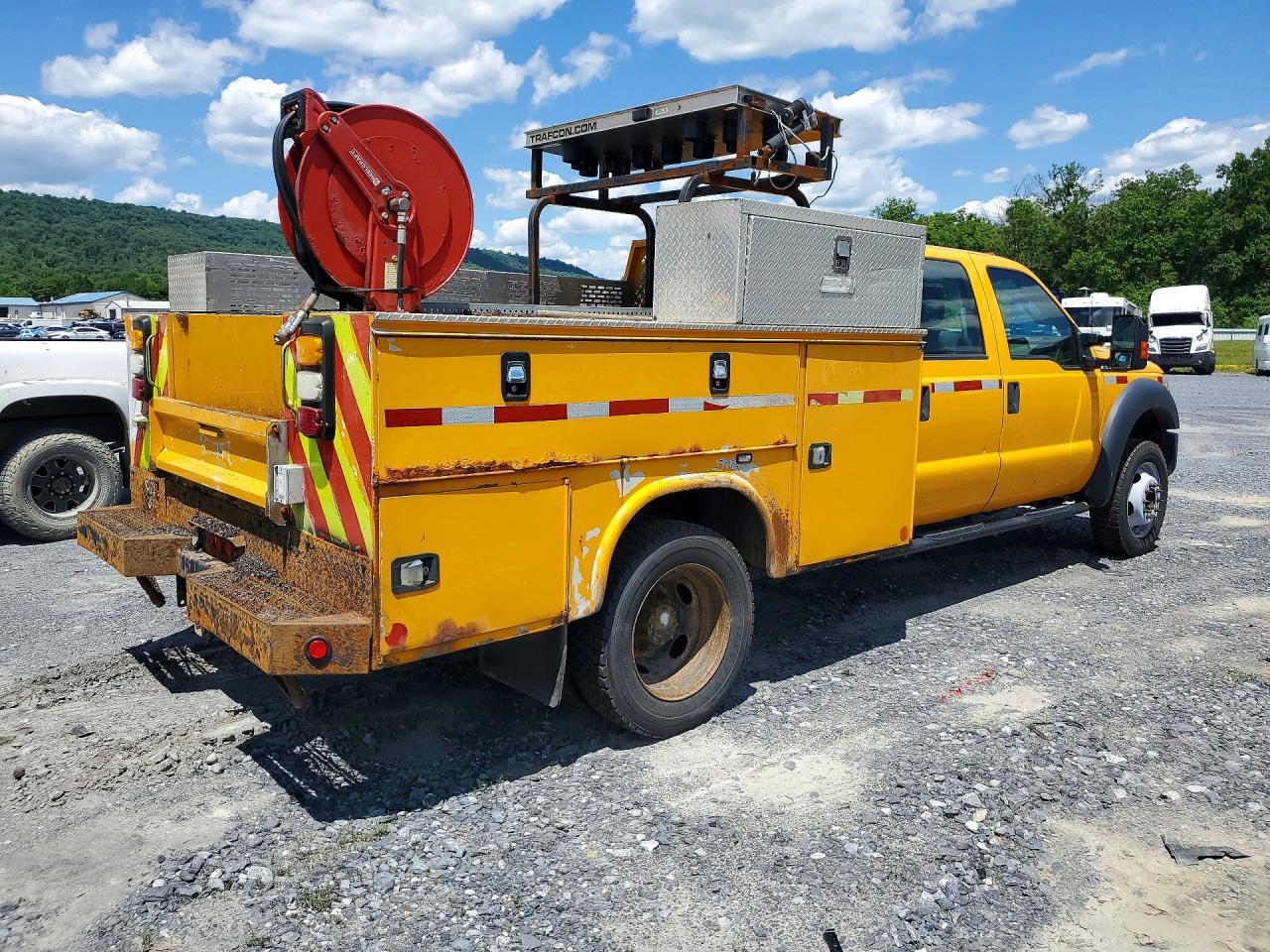 2015 Ford F550 Xl - Фото 3