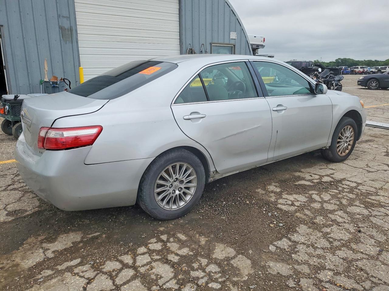 2007 Toyota Camry Le - Фото 3