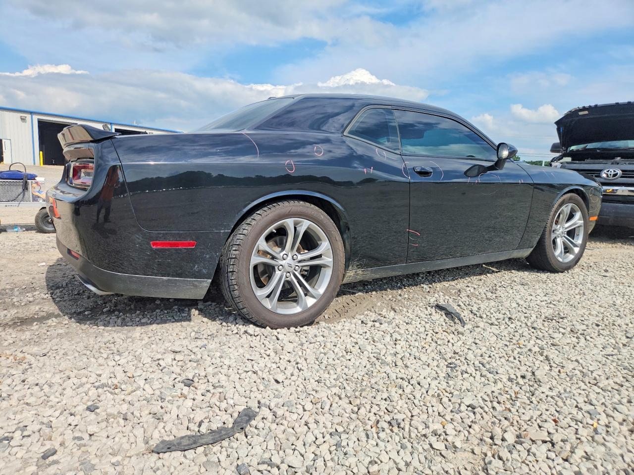 2022 Dodge Challenger R - Image 3