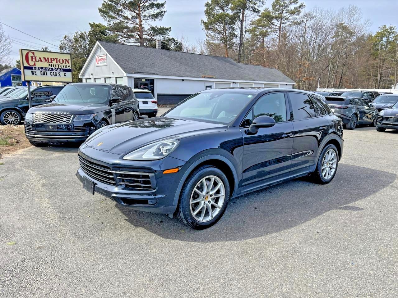 2019 Porsche Cayenne - Image 2