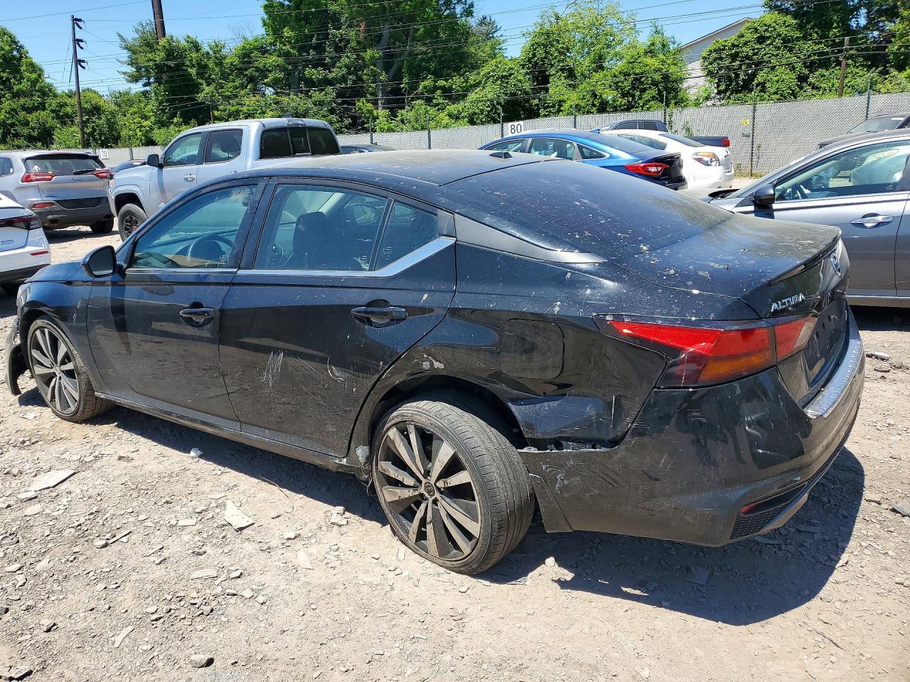 2021 Nissan Altima Sr - Фото 2
