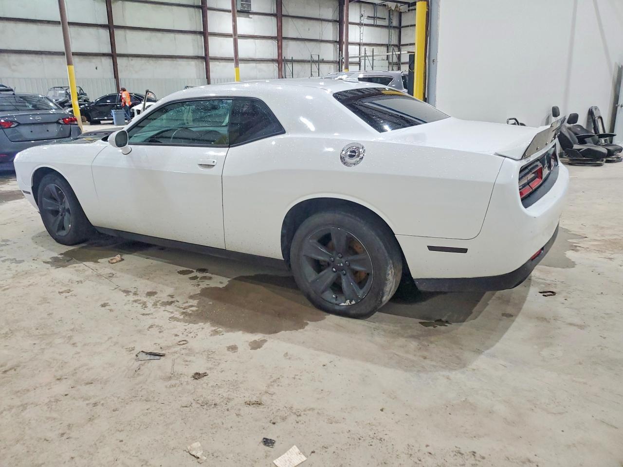 2015 Dodge Challenger Sxt - Фото 2
