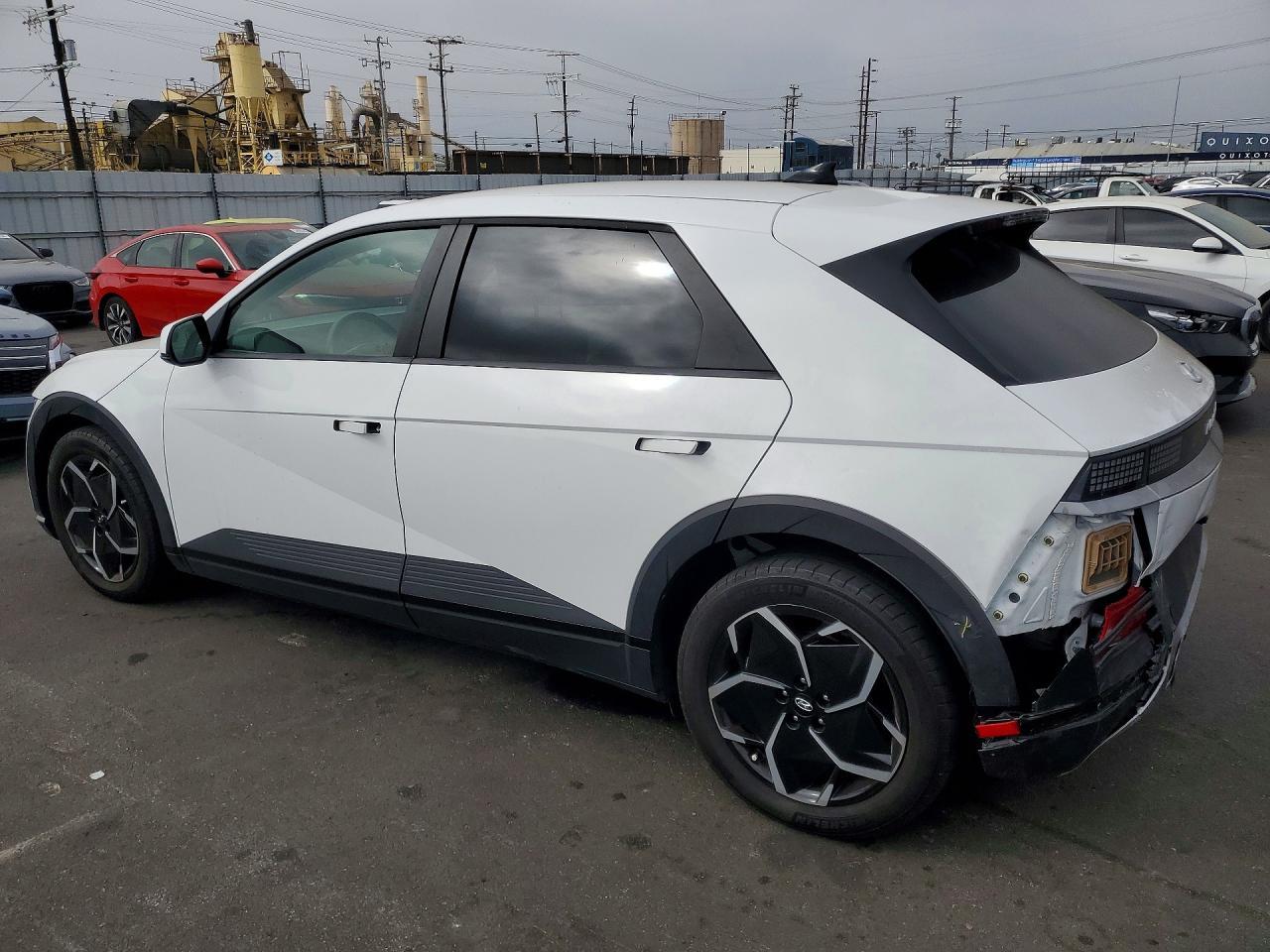 2024 Hyundai Ioniq 5 Se - Image 2