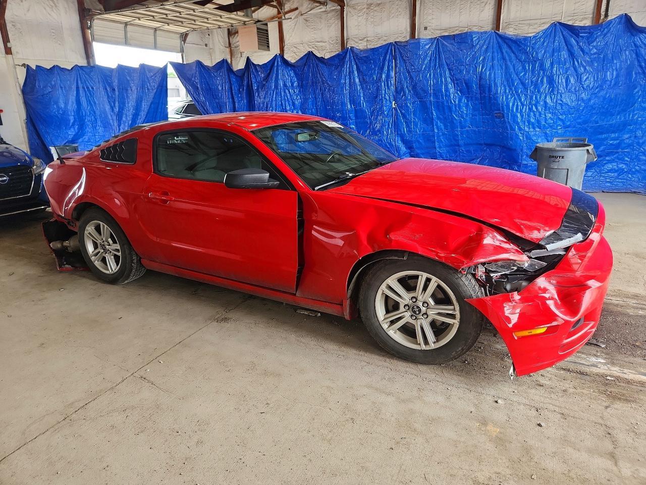 2014 Ford Mustang - Фото 4