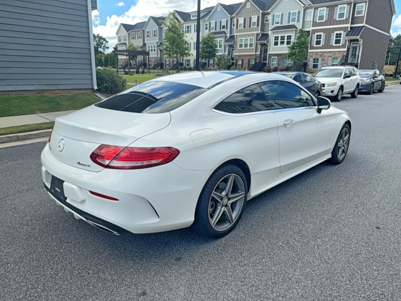 2017 Mercedes-Benz C 300 4Matic - Фото 4
