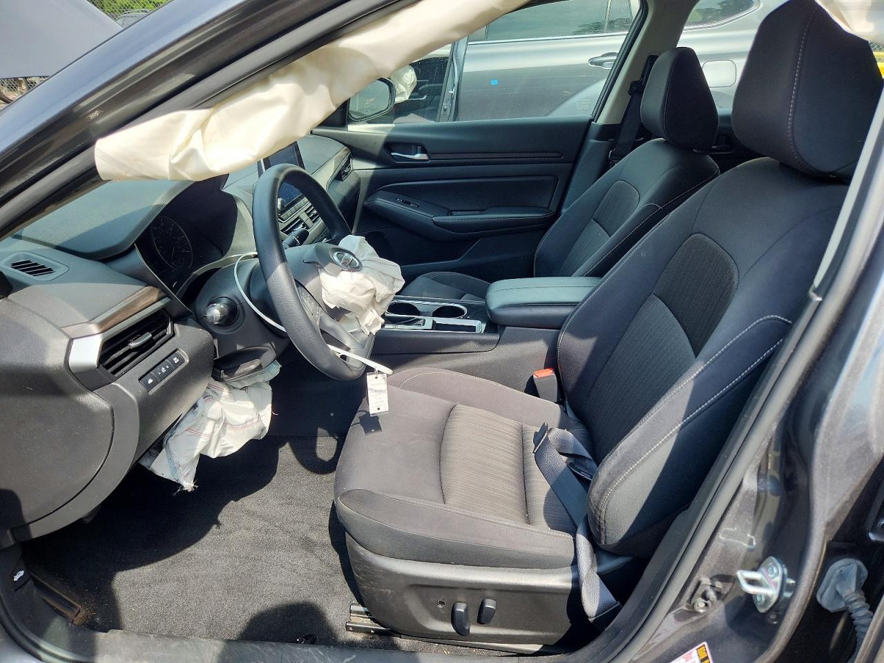 2024 Nissan Altima Sv - Image 7