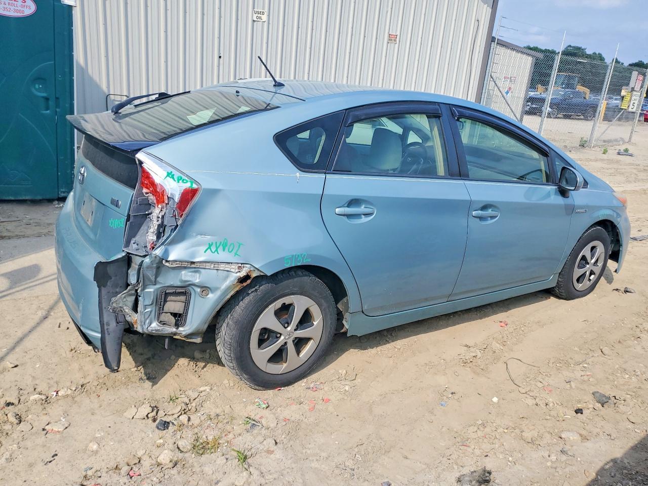 2012 Toyota Prius Two - Фото 3
