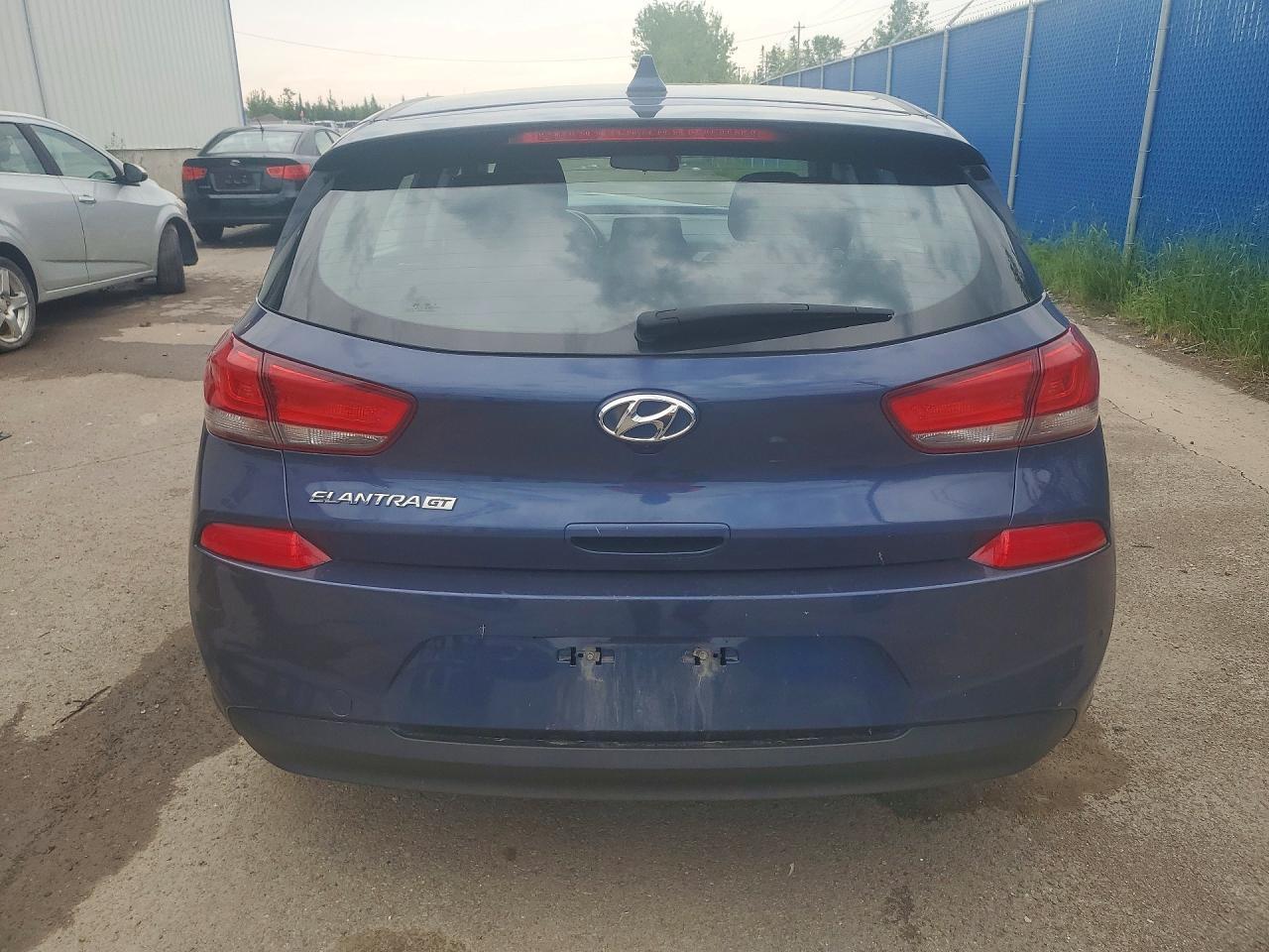 2018 Hyundai Elantra Gt Base - Фото 6