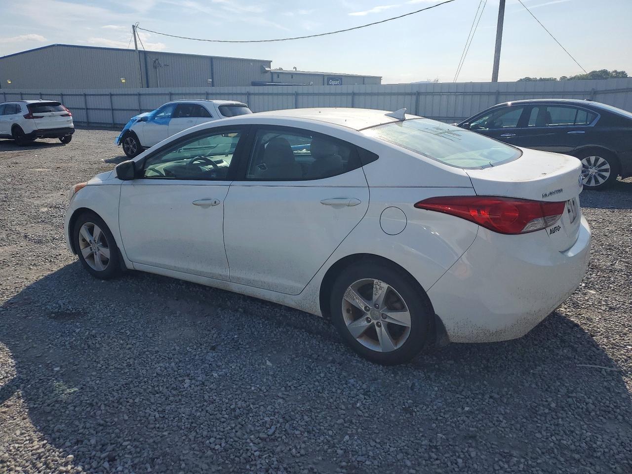 2013 Hyundai Elantra Gls - Фото 2