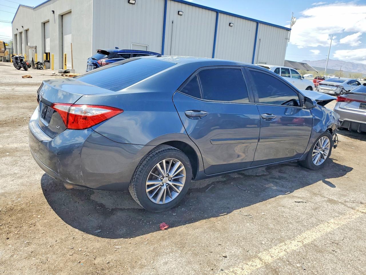 2015 Toyota Corolla Le Plus - Фото 3