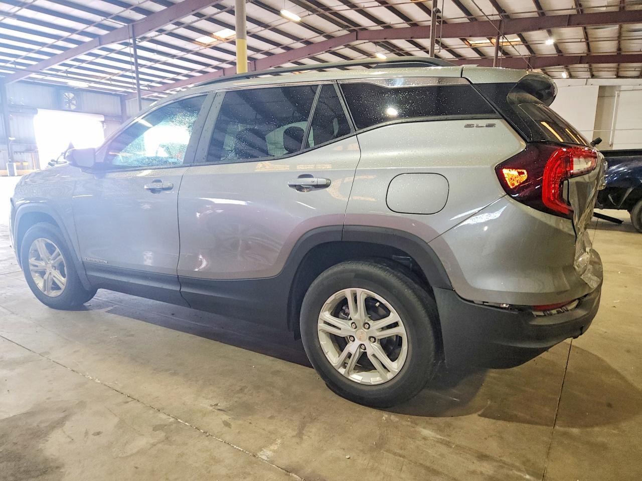 2023 GMC Terrain Sle - Фото 2