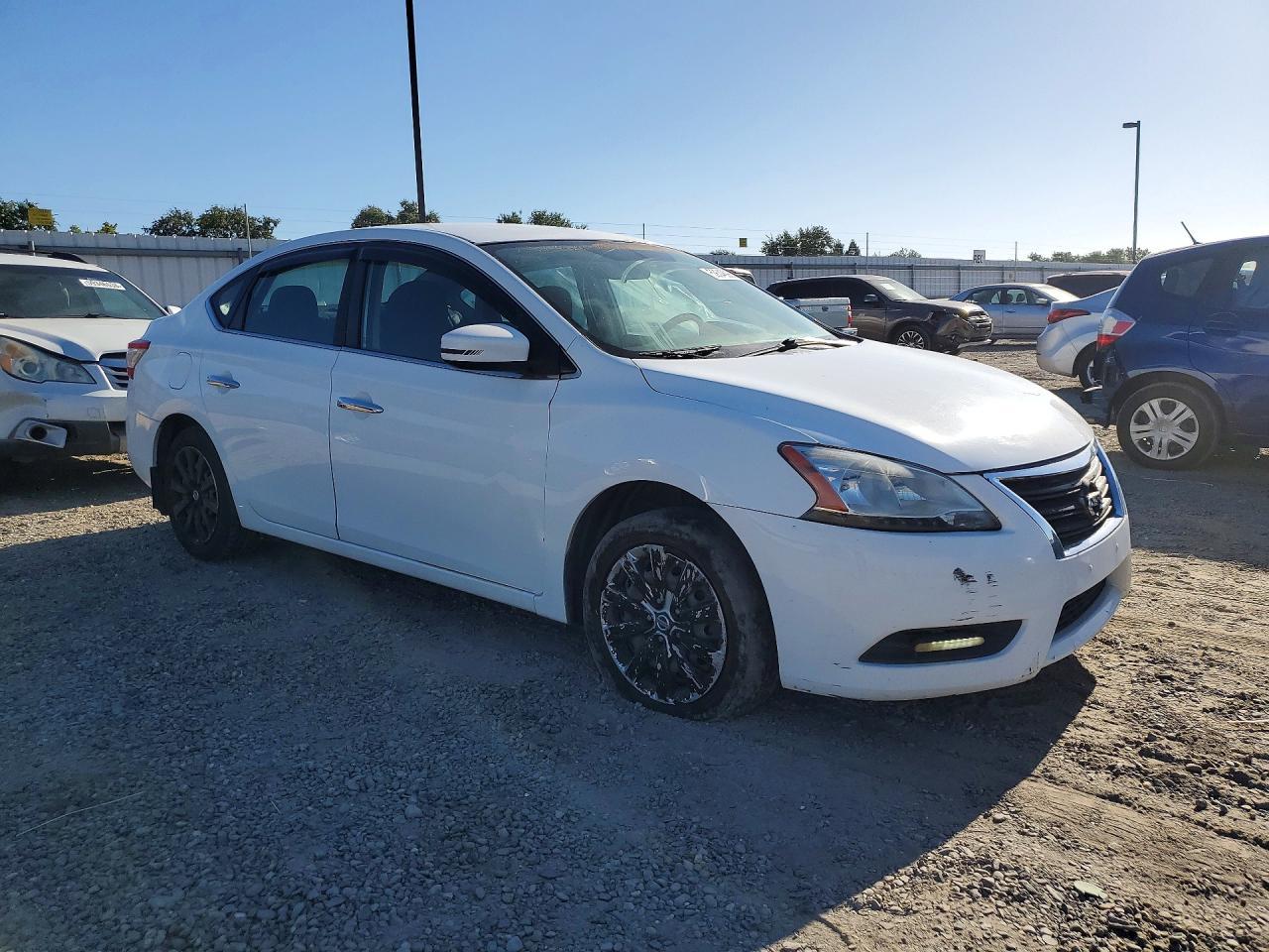 2015 Nissan Sentra S - Image 4