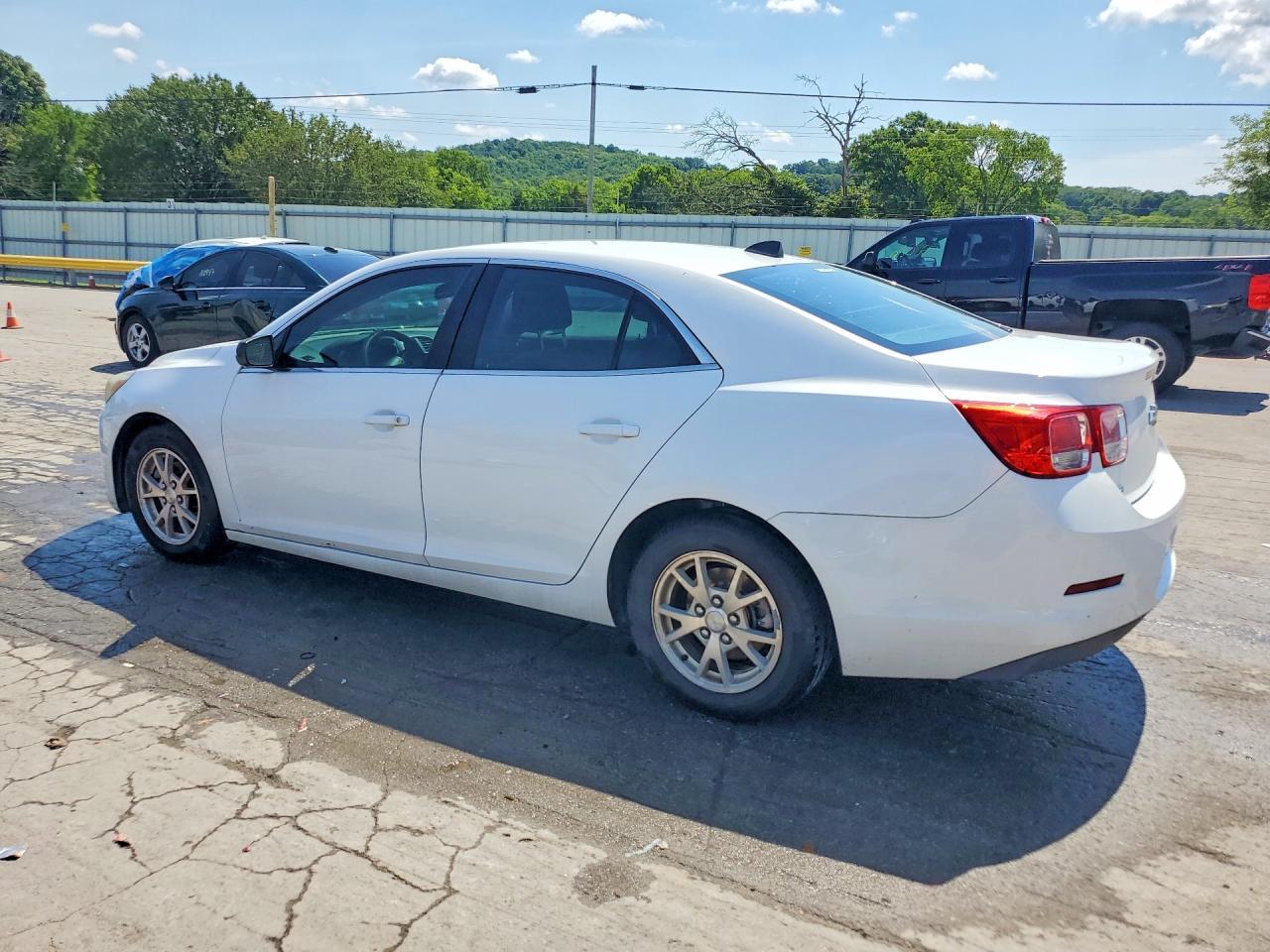 2014 Chevrolet Malibu Ls - Image 2