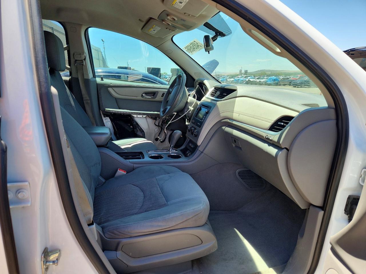2017 Chevrolet Traverse Ls - Image 7