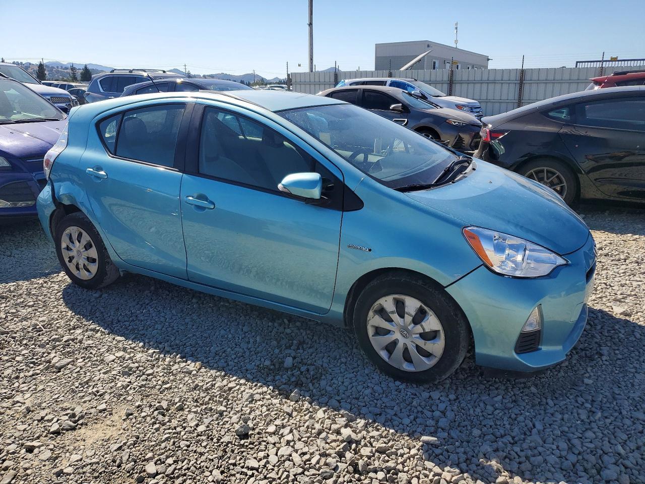 2013 Toyota Prius C One - Фото 4