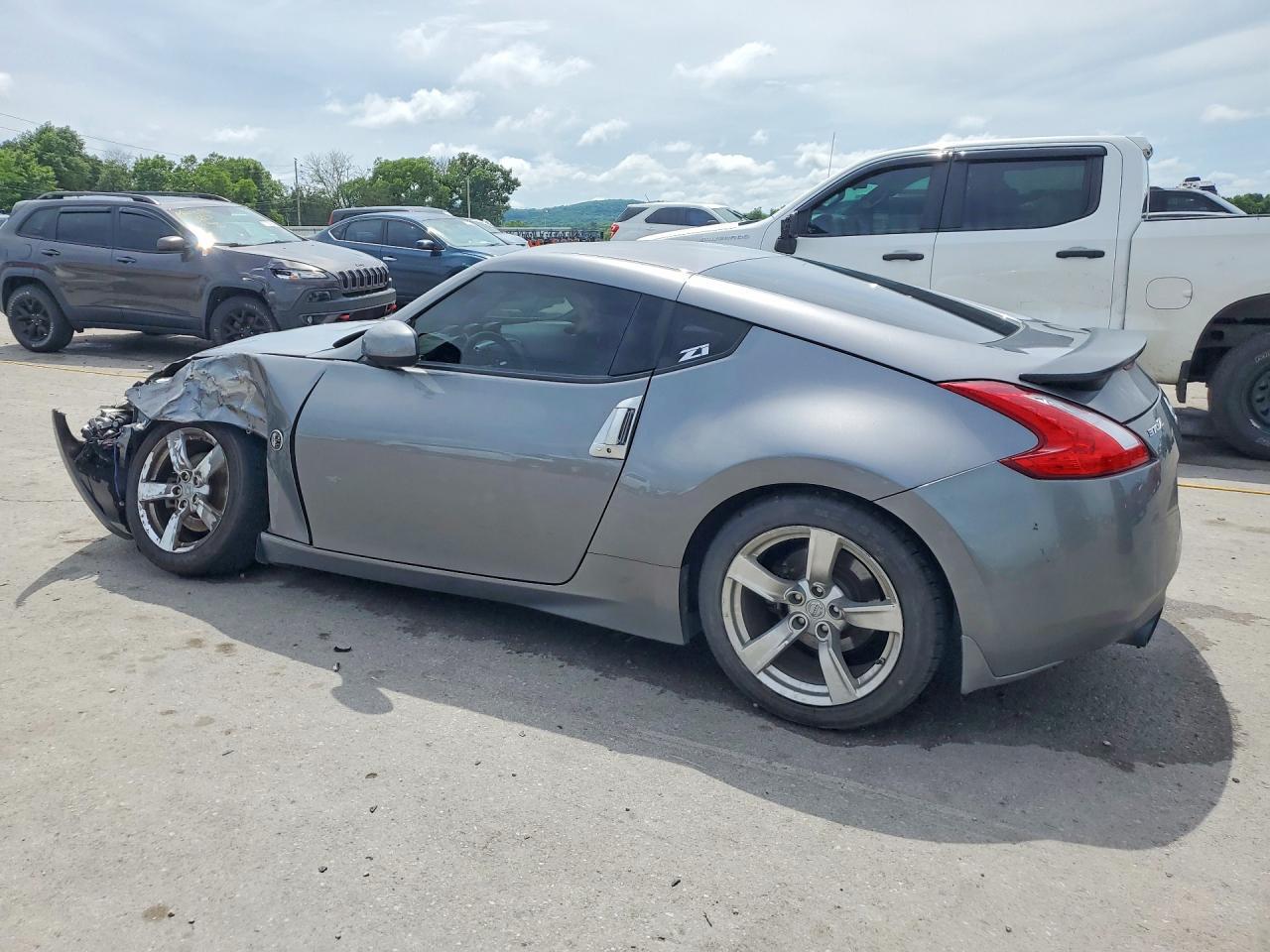 2011 Nissan 370Z Base - Фото 2