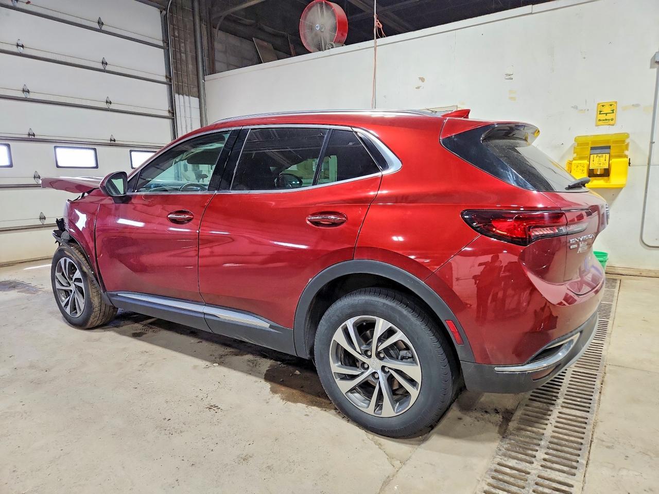 2021 Buick Envision Essence - Image 2
