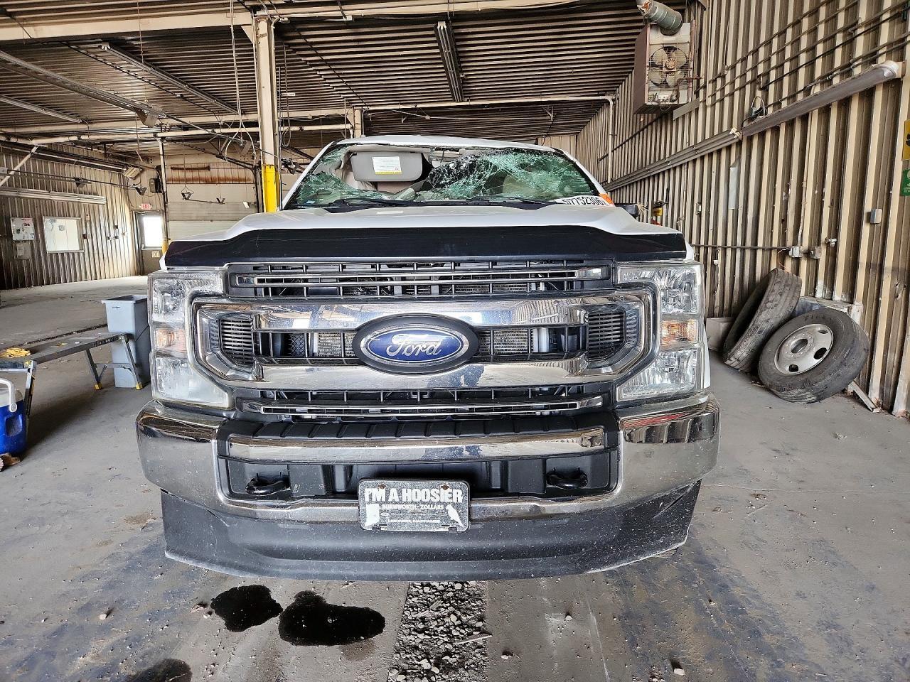 2022 Ford F250 Super Duty - Фото 5