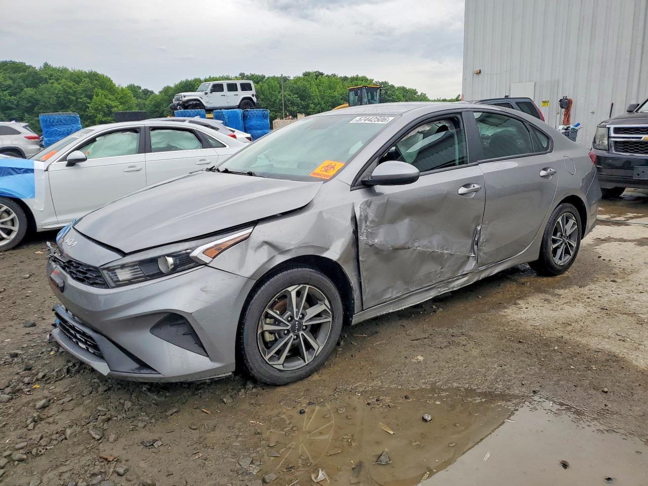 2023 Kia Forte Lxs