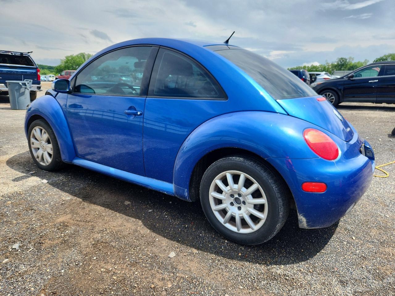 2003 Volkswagen New Beetle Gls - Фото 2