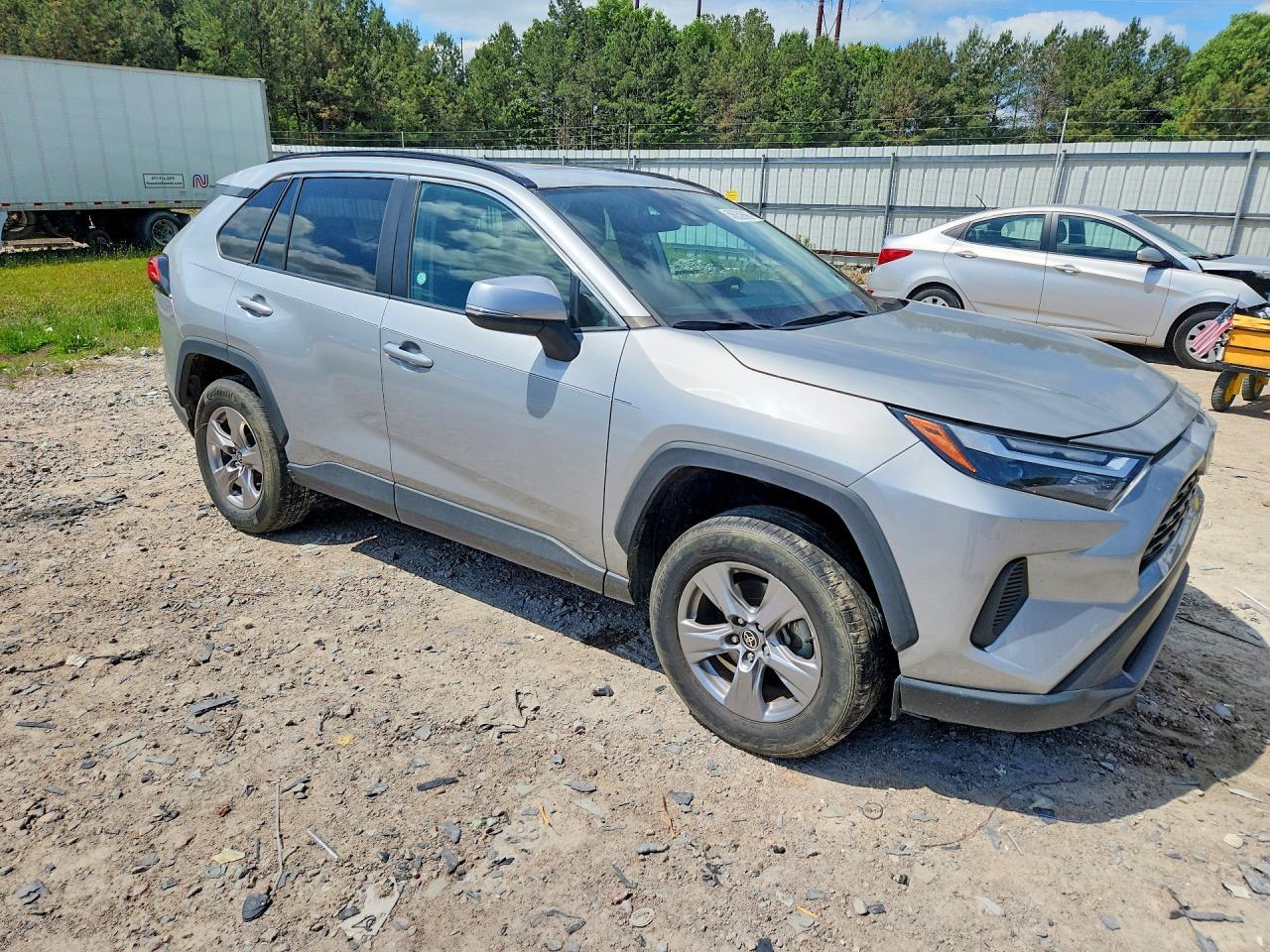 2022 Toyota Rav4 Xle - Image 4