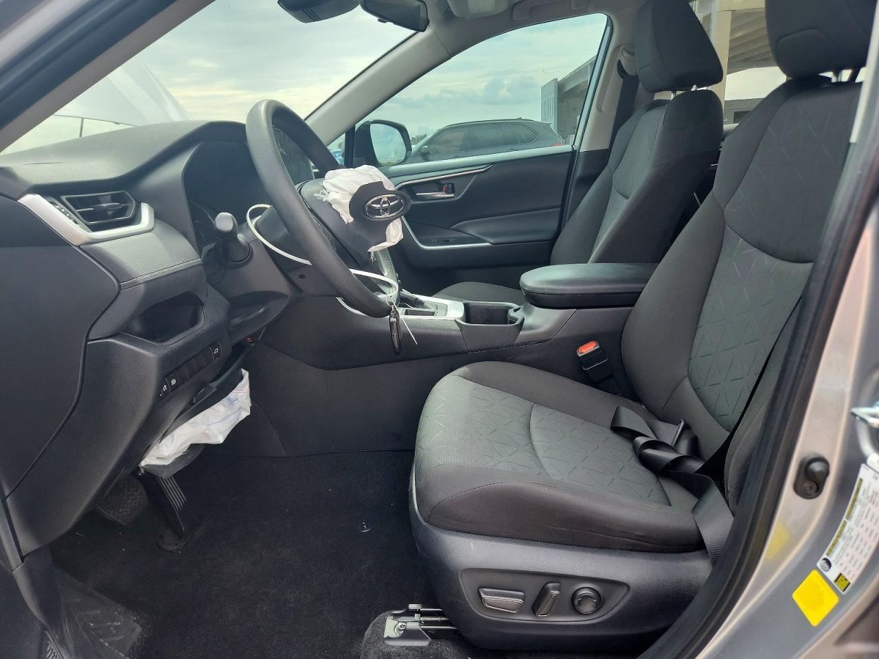 2024 Toyota Rav4 Xle - Image 7