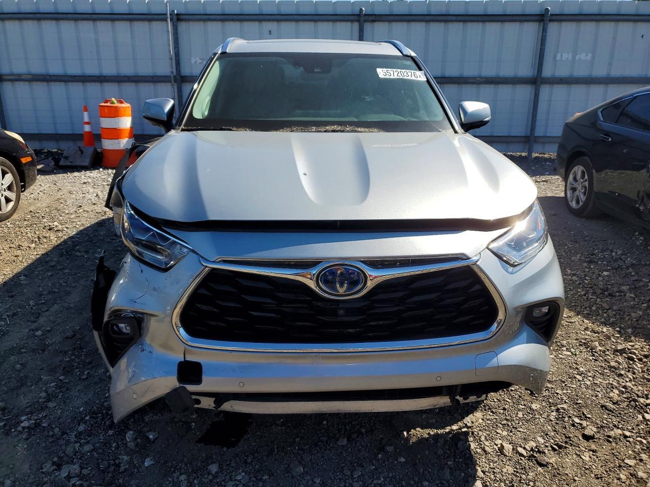 2021 Toyota Highlander Hybrid Platinum - Фото 5