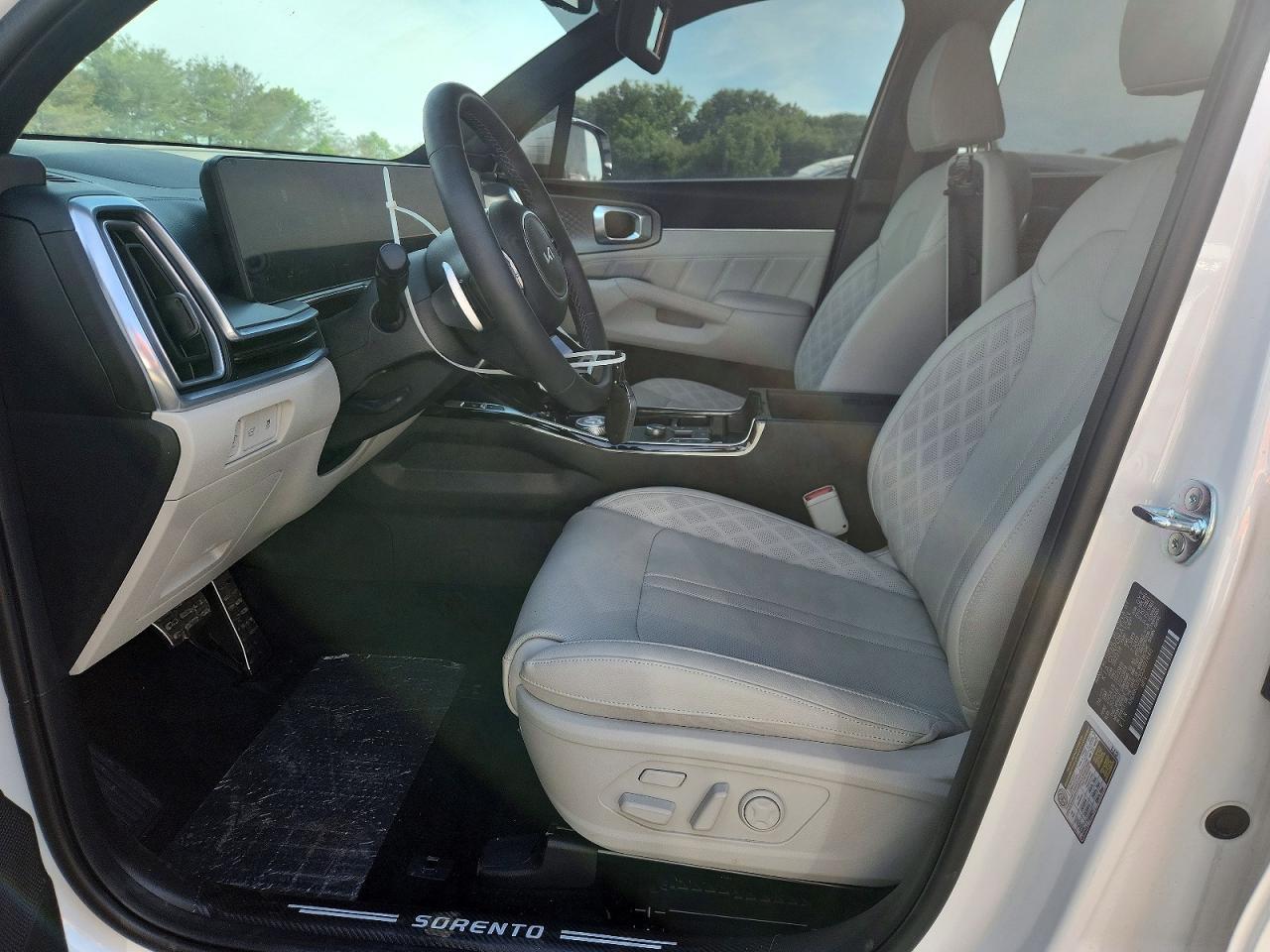 2025 Kia Sorento Sxp - Image 7