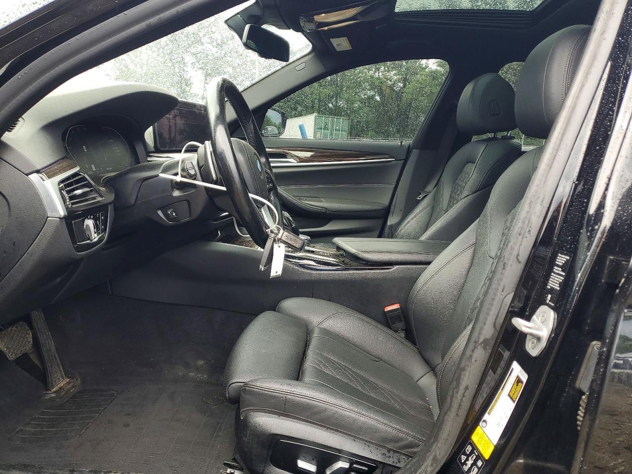 2021 BMW 530 Xi - Image 7