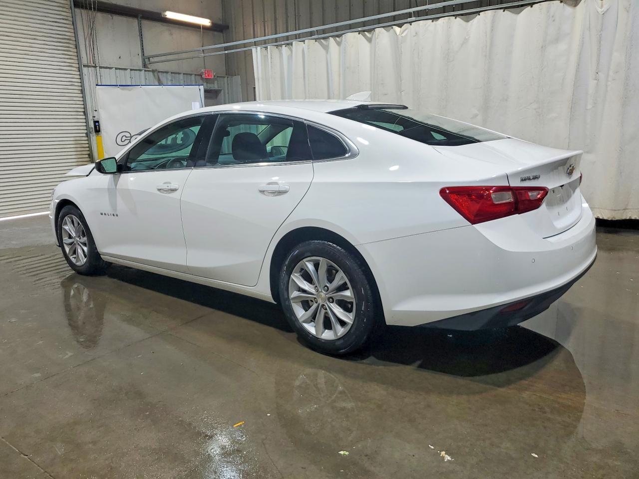 2025 Chevrolet Malibu Lt - Image 2