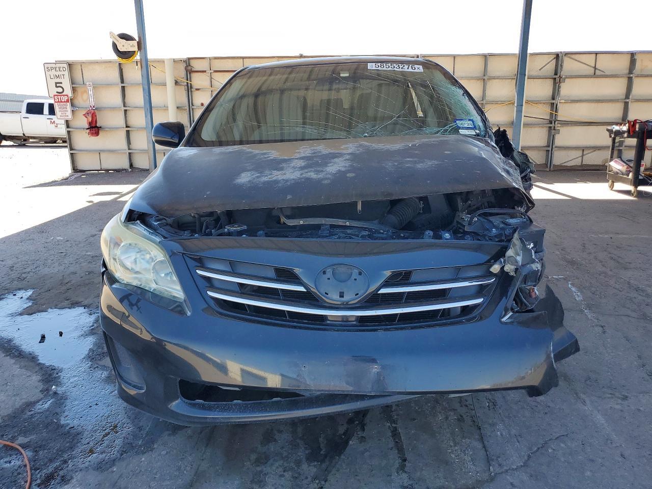 2013 Toyota Corolla Le - Image 5