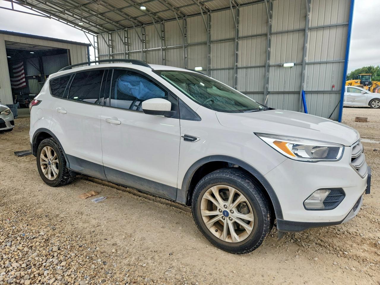 2018 Ford Escape Se - Фото 4