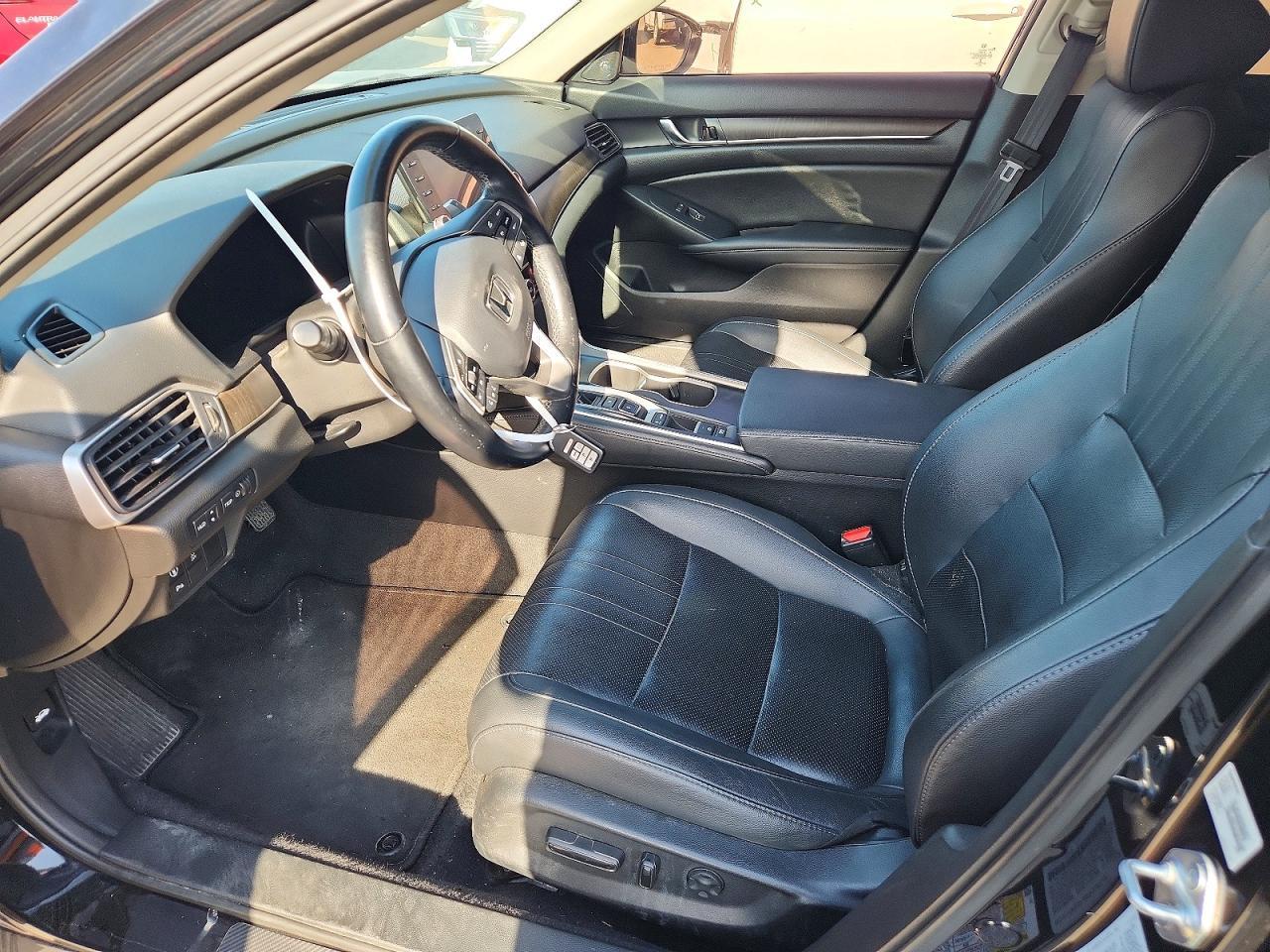 2021 Honda Accord Touring - Image 7