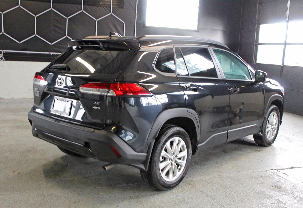 2024 Toyota Corolla Cross Le - Фото 3