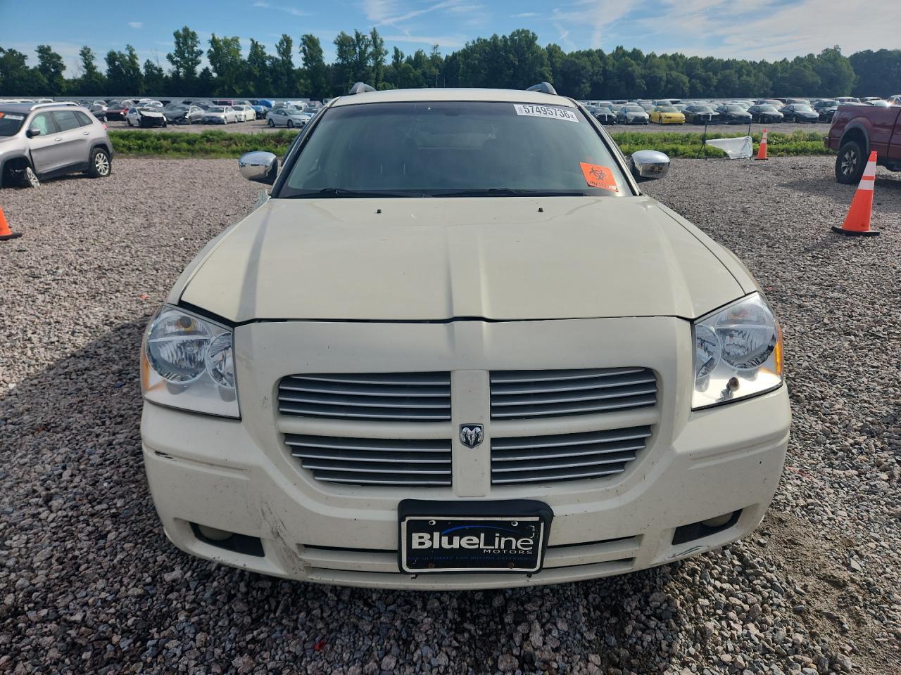 2005 Dodge Magnum R - Image 5