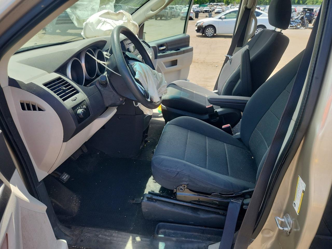 2009 Dodge Grand Caravan Se - Image 7
