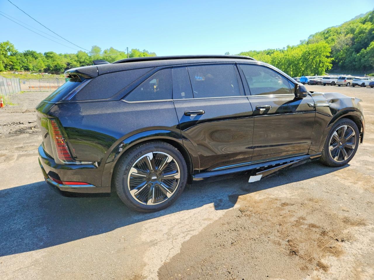 2025 Cadillac Escalade Iq Sport-2 - Фото 3