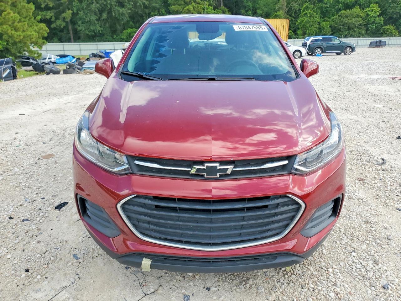 2022 Chevrolet Trax Ls - Image 5